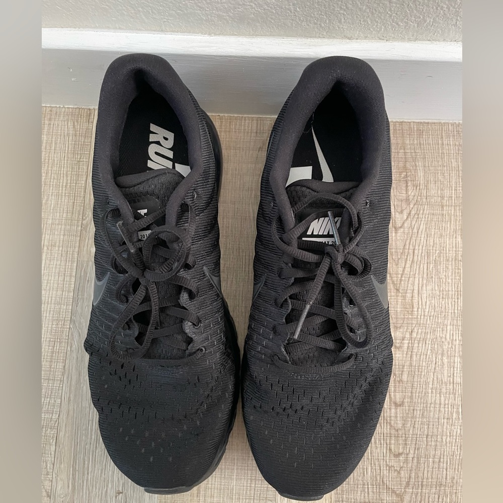 Nike Air Max 2017 
Black